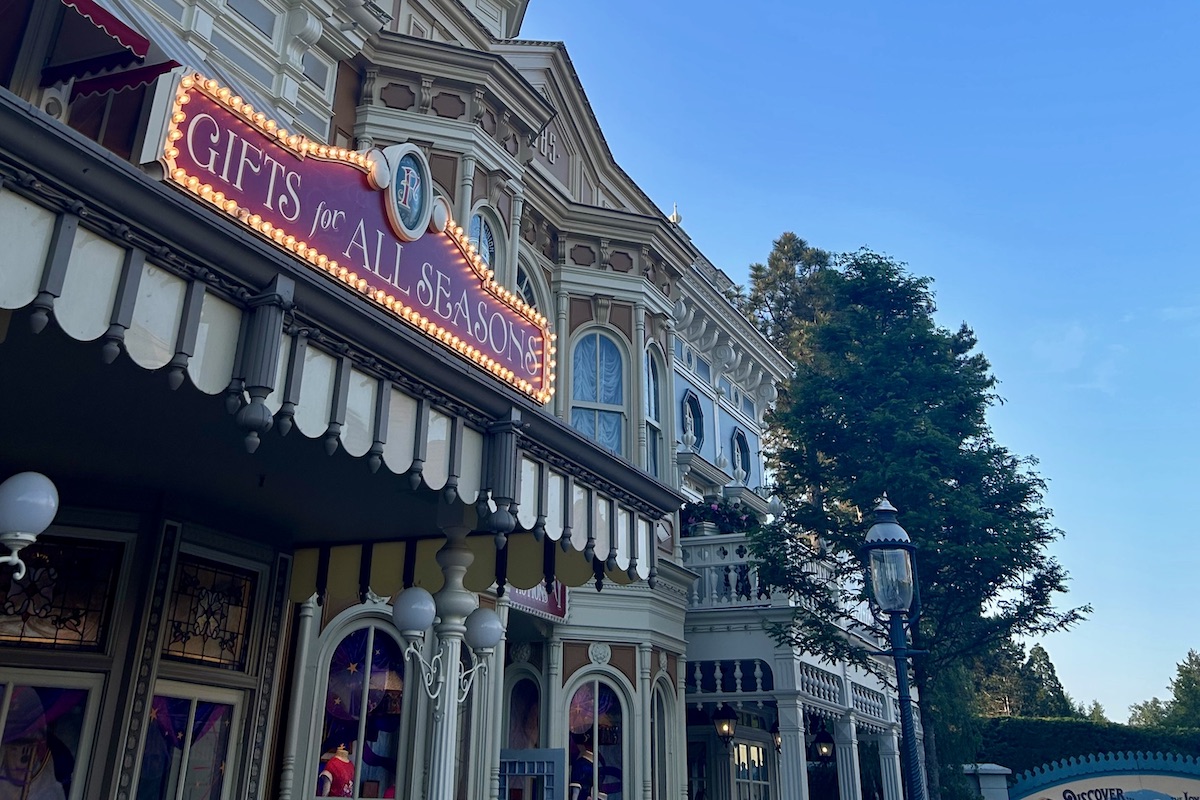 Disneyland Paris Main Street Facade