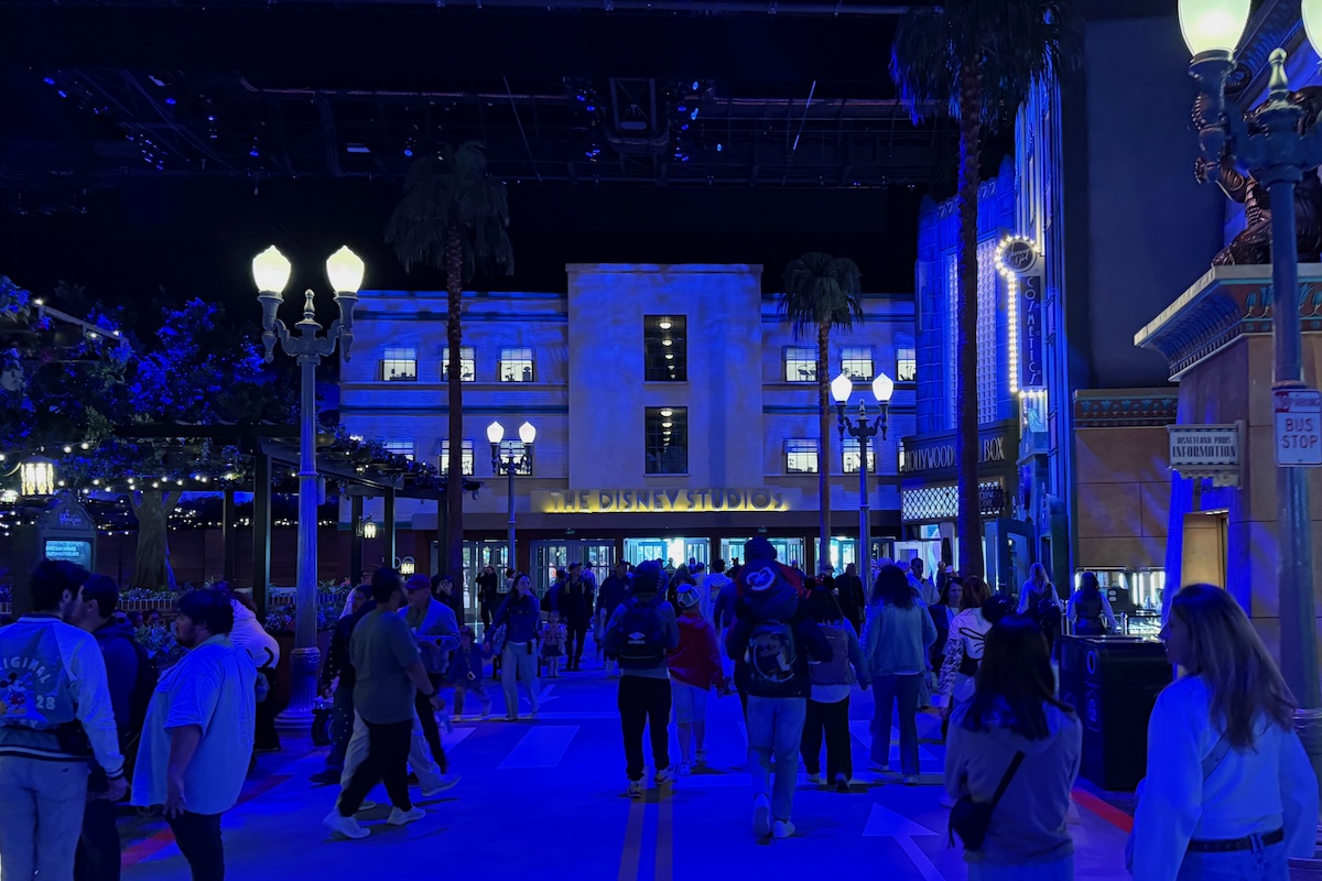 Disney Studios Paris World Premiere Reverse