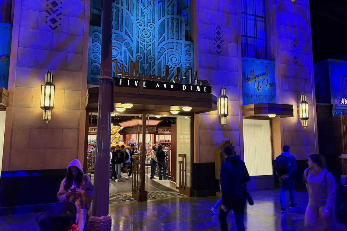 Disney Studios Paris World Premiere Shops 2