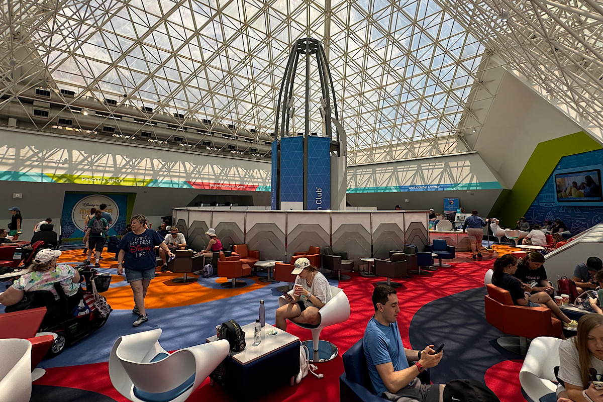 Disney Vacation Club EPCOT Lounge 2024