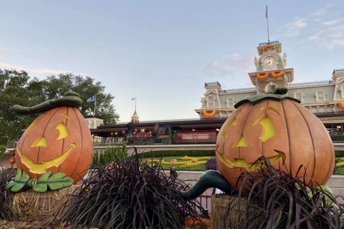 Magic Kingdom Main Street Halloween