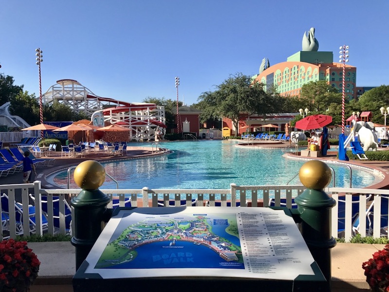 Luna Park pool