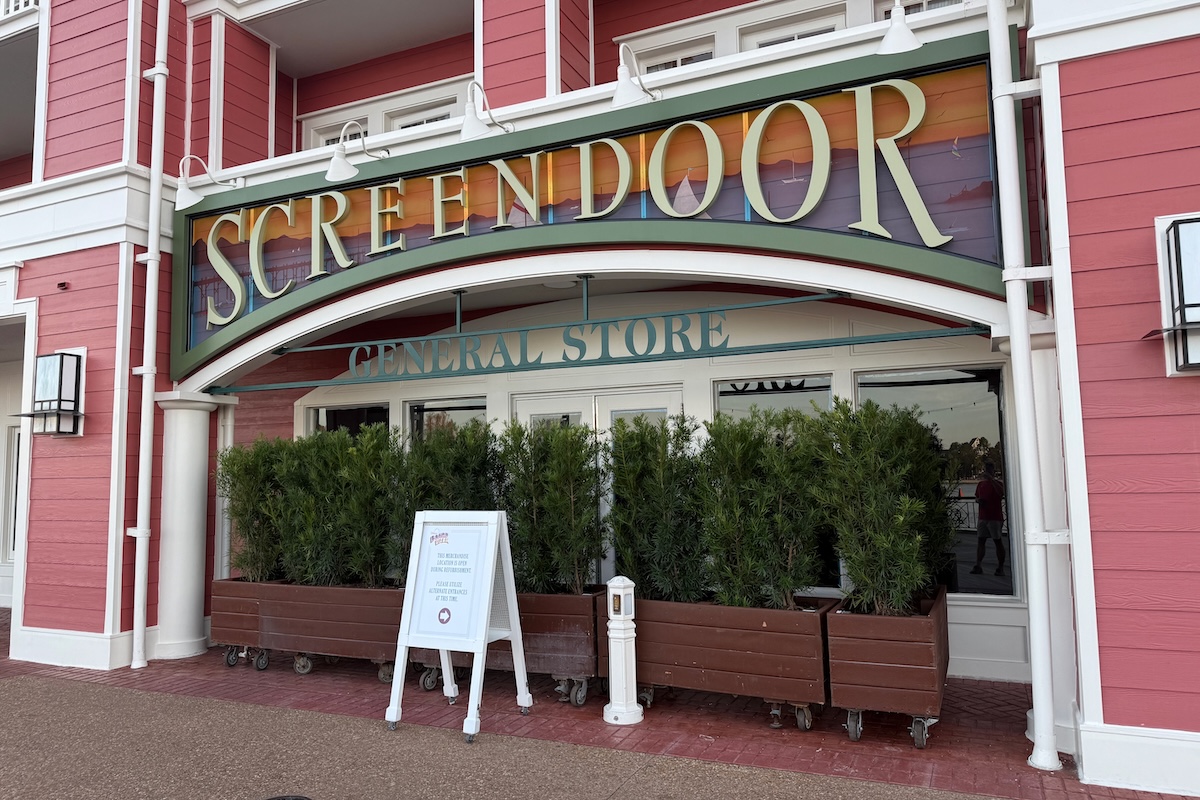 Disneys Boardwalk Screen Door Refurbishment 2025a