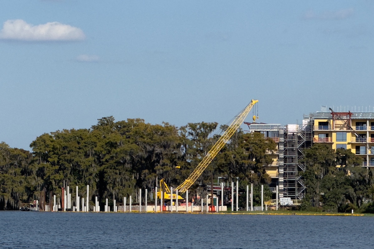Disney Lakeshore Lodge Construction 20251107d
