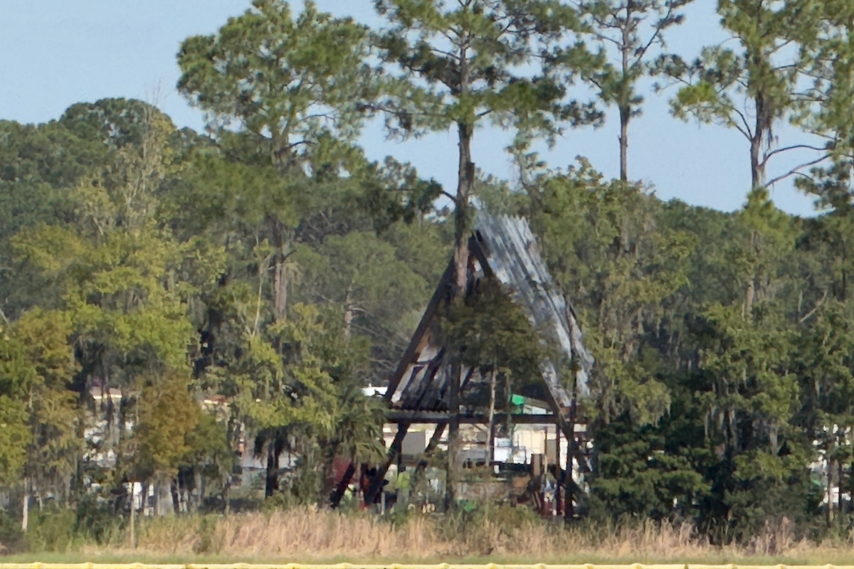Disney Lakeshore Lodge Construction 20251107f