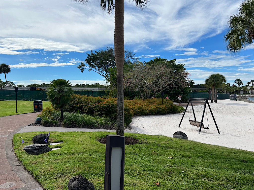 Disney's Polynesian Village Resort construction