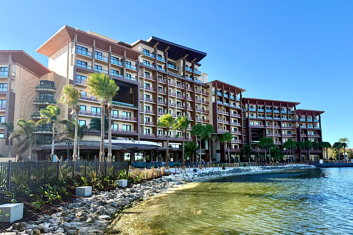 Disneys Polynesian Villas Island Tower Exterior 1