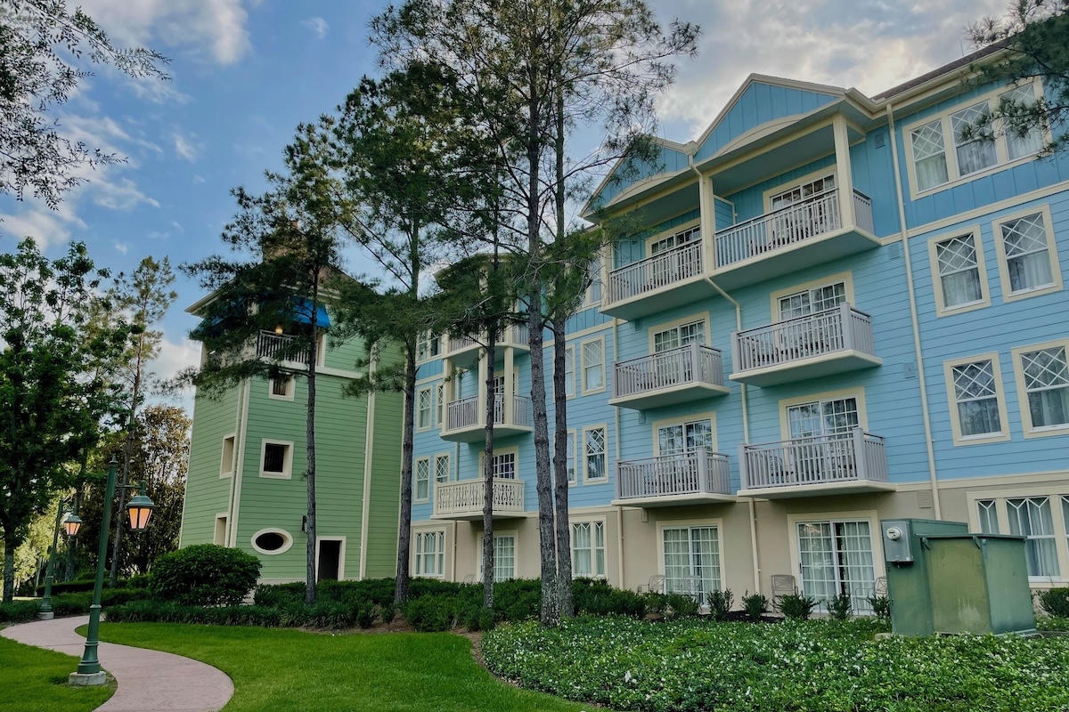 Disneys Saratoga Springs Resort Building Grandstand 1