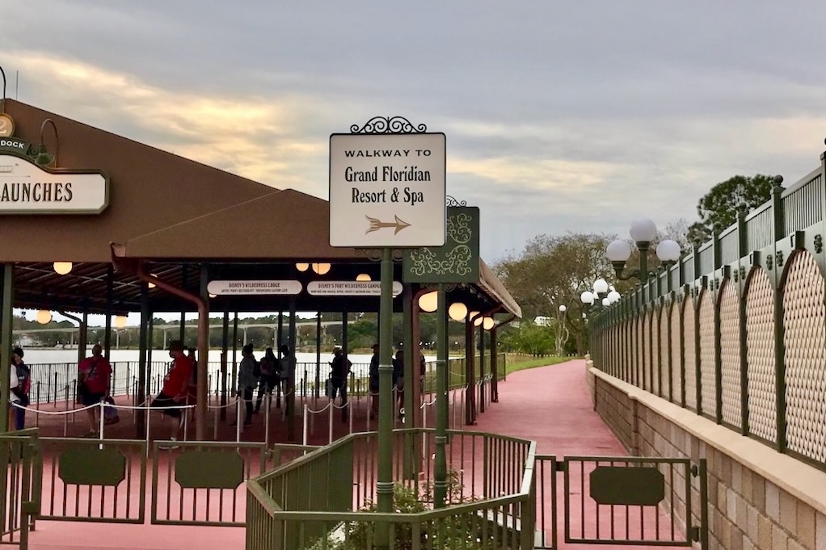 Villas at Disneys Grand Floridian Exterior Magic Kingdom Walkway 1